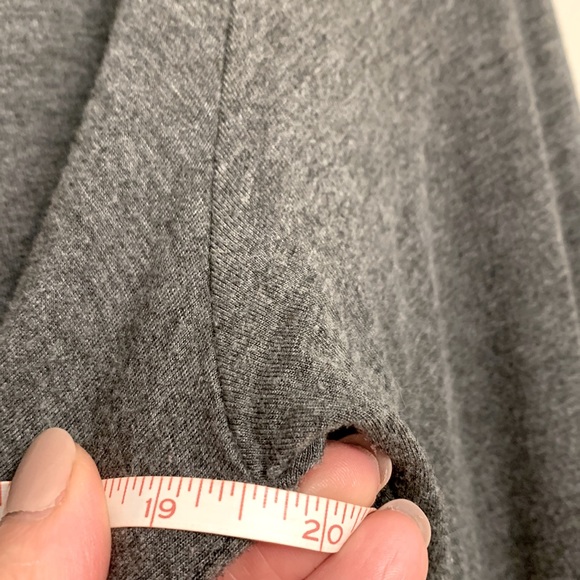 Larry Levine 3/4 sleeve Grey tunic - Picture 7 of 10